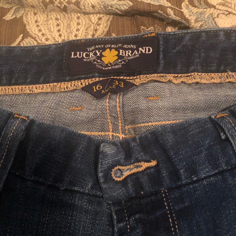 Lucky Jeans